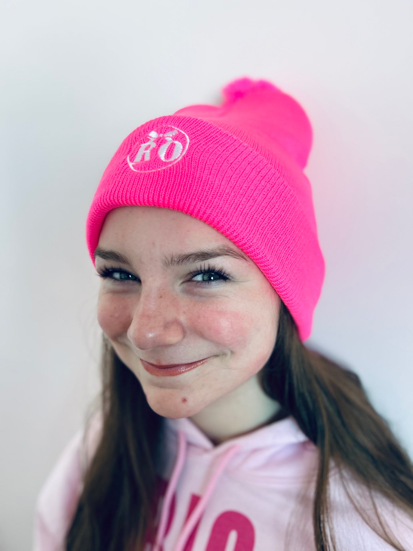 Reesie Hot Pink Pom Pom Touque | Gender Free