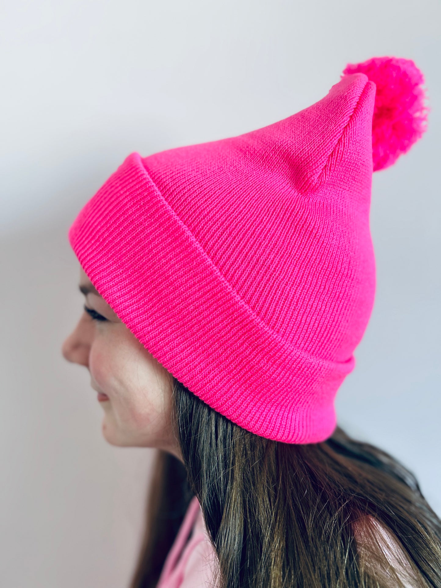 Reesie Hot Pink Pom Pom Touque | Gender Free