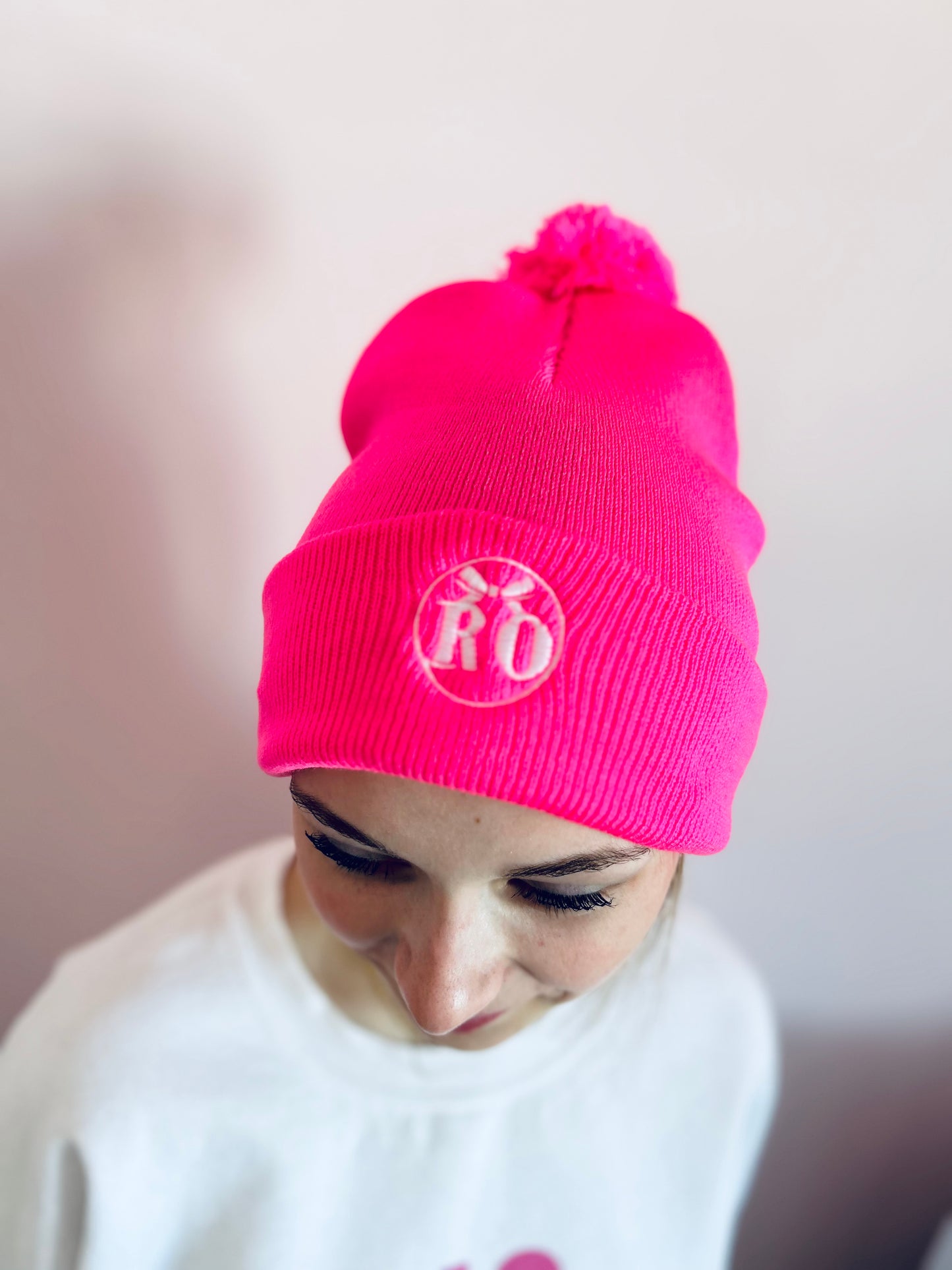 Reesie Hot Pink Pom Pom Touque | Gender Free